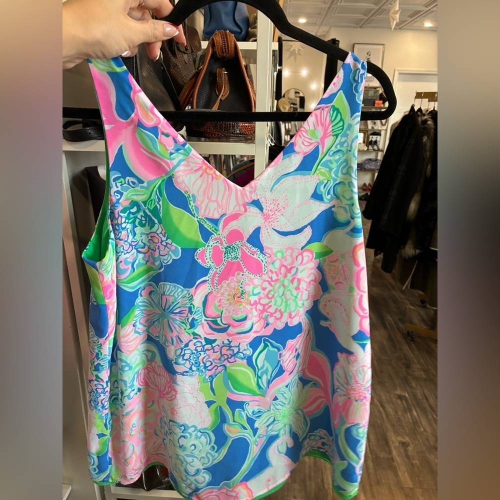 Lilly Pulitzer shell blouse printed size M
